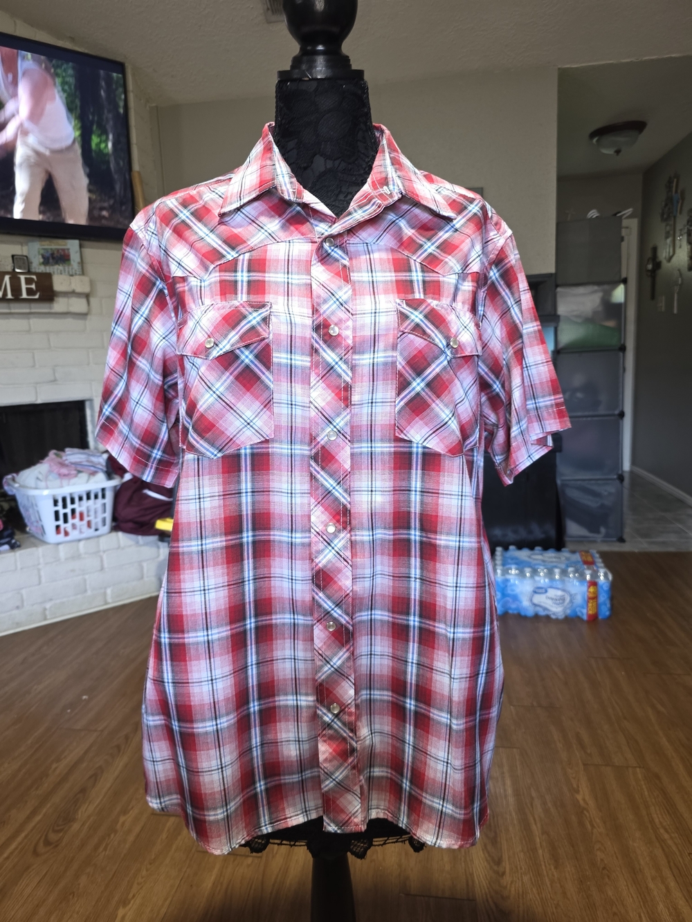 Wrangler Red Plaid Short-Sleeve Button-Down Shirt